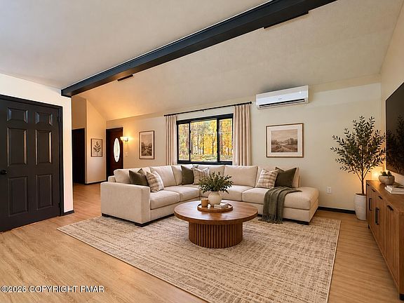 3rd image of 527 Clearview Dr