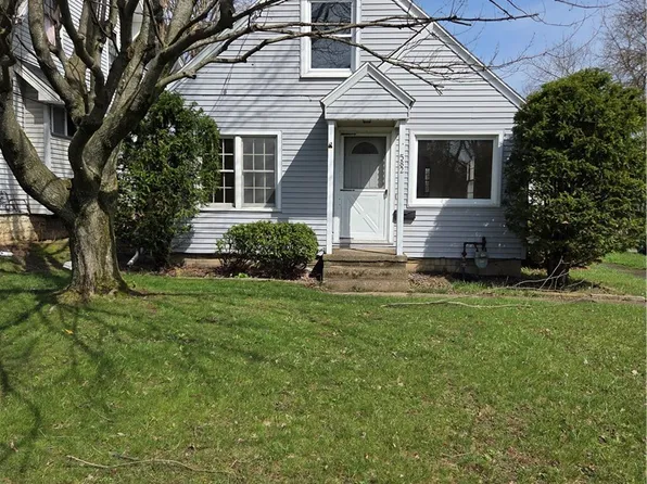 582 Roxbury Ave, Youngstown, OH 44502