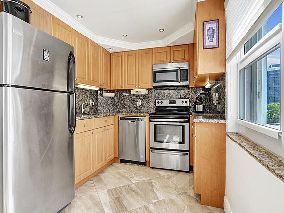 5th image of 405 N Ocean Boulevard #229
