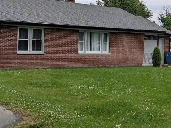 7316 Montclair Ave, Godfrey, IL 62035