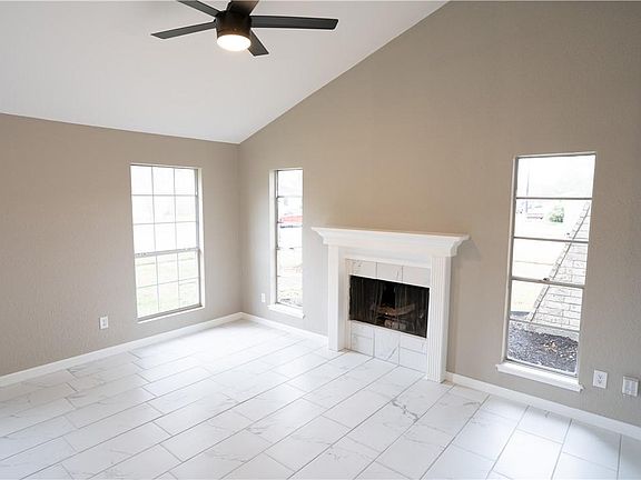 5th image of 5701 Crestgrove Dr