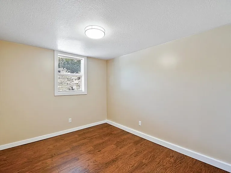 1245 E Harrison Ave — Photo 12