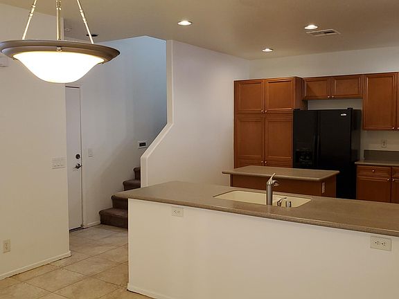 3rd image of 10576 Danielson Ave