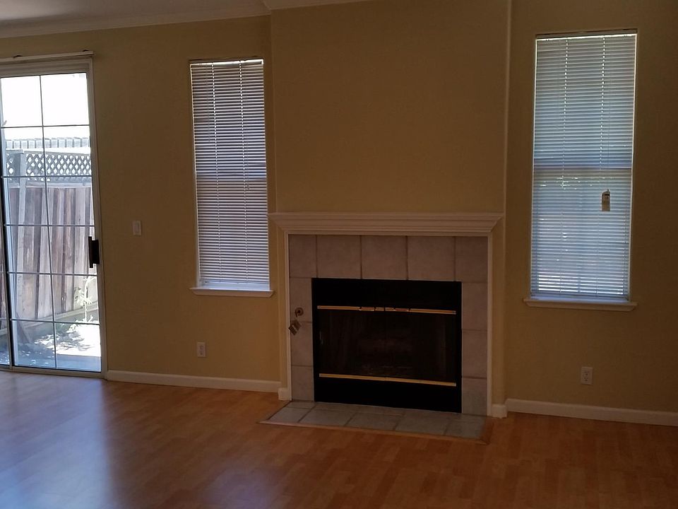 1st image of 2177 Weston Pl