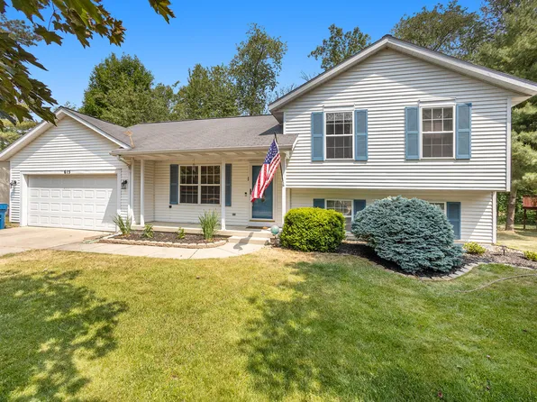 615 Coleman St SE, Grand Rapids, MI 49548