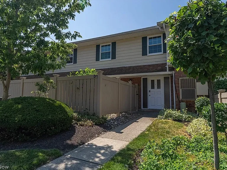 7970 Mentor Ave #D01 — Photo 15