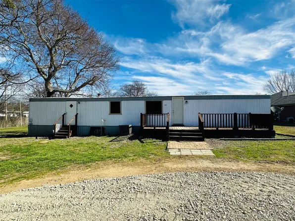 100 S Chickasaw St, Kingston, OK 73439
