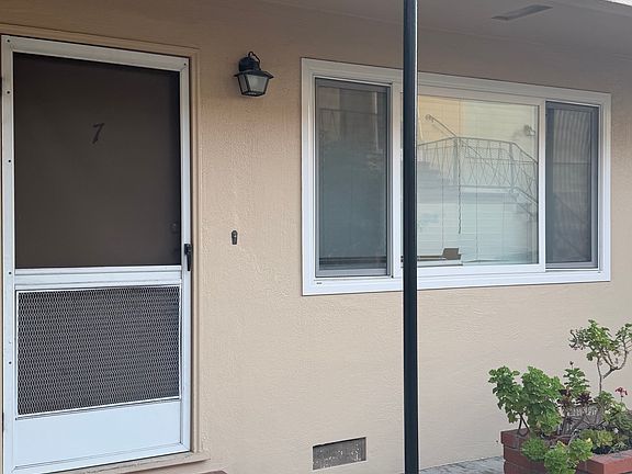 2nd image of 1751 Marco Polo Way APT 7