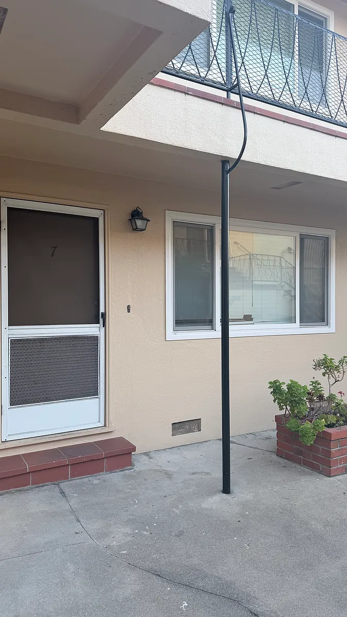 Building Photo - 1751 Marco Polo Way #7