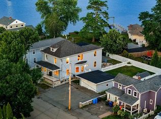 31 Bates St Floor 1, Danvers, MA 01923