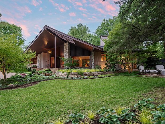2nd image of 4651 Chapel Hill Rd