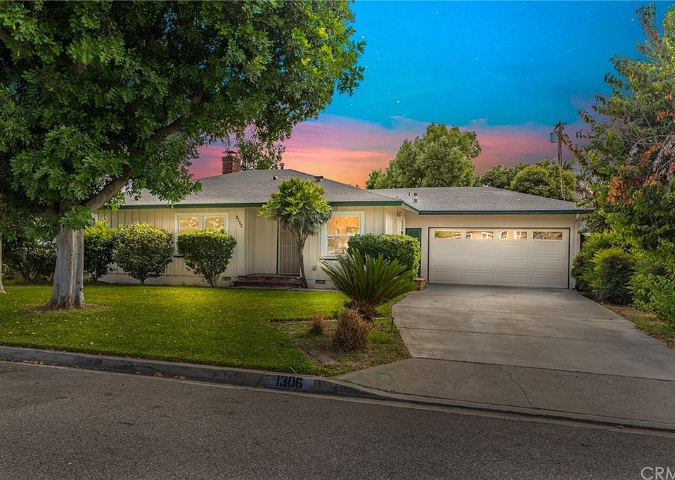 1st image of 1306 W Margarita Dr