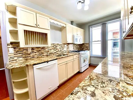 Rented by Ideal Properties Group | media 6