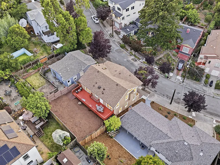 3426 Pierson St — Photo 74
