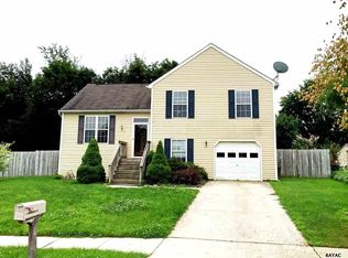 9 Smokehouse Ct, Littlestown, PA 17340