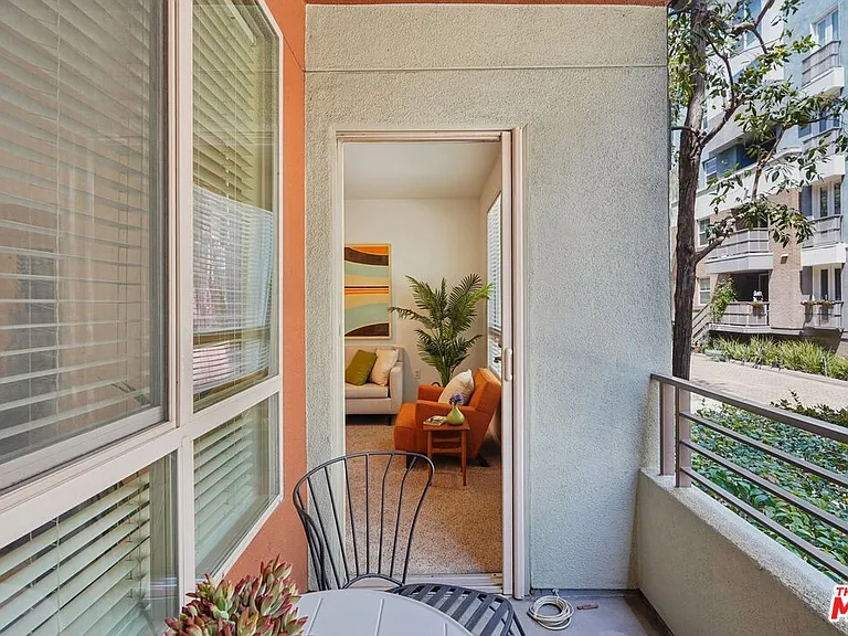 100 S Alameda St #150 — Photo 31