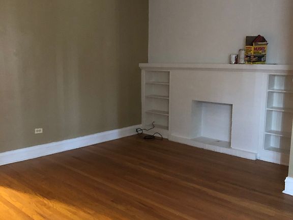 5th image of 8030 S Eberhart Ave #1