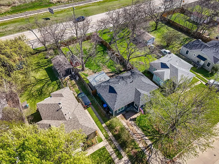 2837 S Hills Ave — Photo 28
