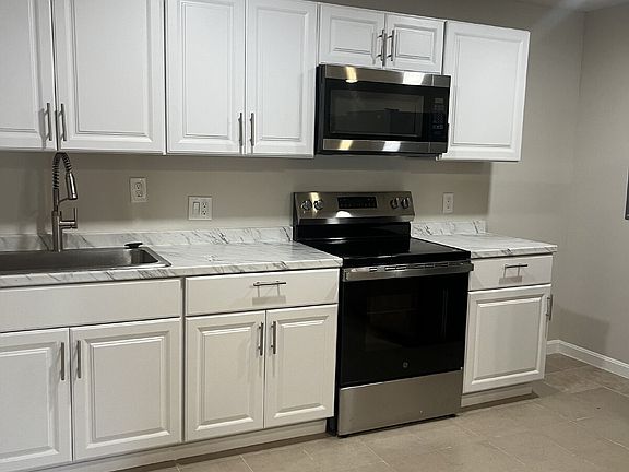 2nd image of 9734 Dumbarton Dr