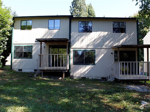 2nd image of 1065 Lybarger Street SE