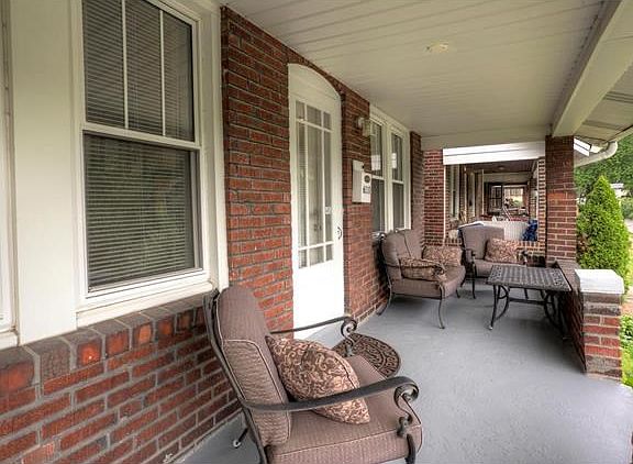 3rd image of 6110 Columbia Ave
