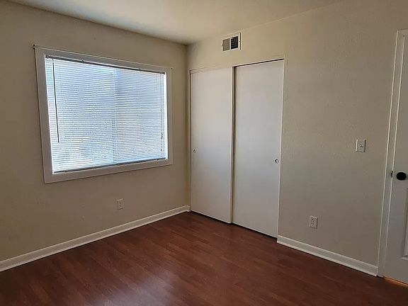 2nd image of 4385 Avenida Palermo APT D
