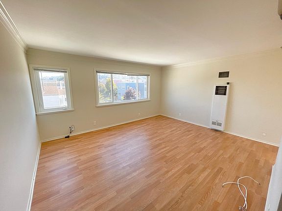 4th image of 401 28th Ave #19