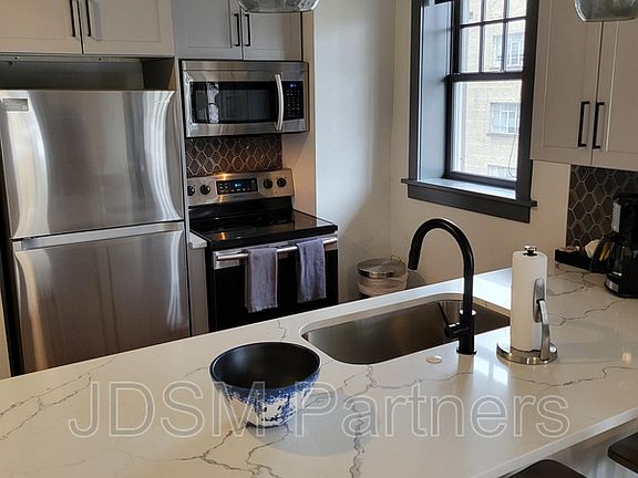 2nd image of 630 E 16th Ave #202