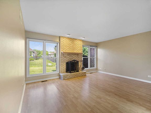 5th image of 7766 Bristol Park Dr