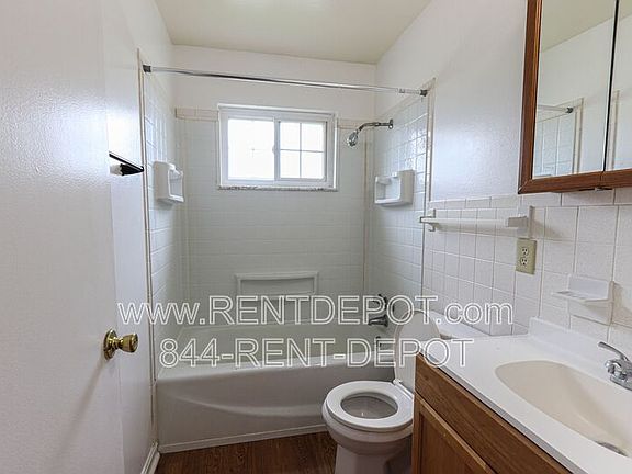 5th image of 2947 Ravenswood Dr