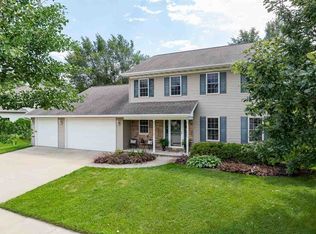 509 W Old Sleigh Ln, Appleton, WI 54913
