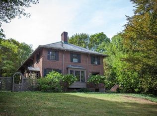 14 Cliff Rd, Wellesley, MA 02481