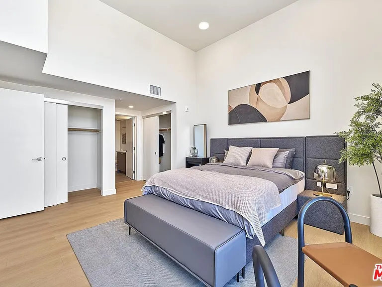510 S Oxford Ave #310 — Photo 52