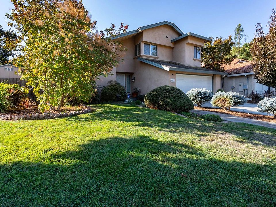 1st image of 1904 Pebblewood Dr