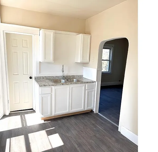 9704 Reno Ave #2 — Photo 3