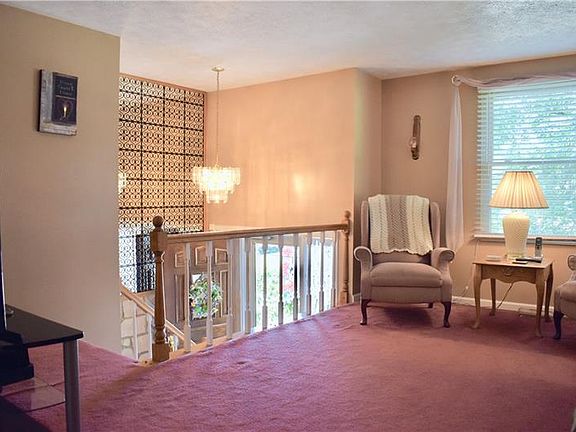 5th image of 2040 Southwell Dr
