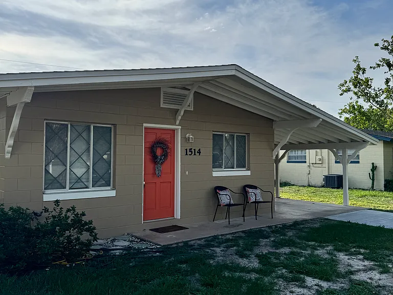 1514 Doreen Ave — Photo 1
