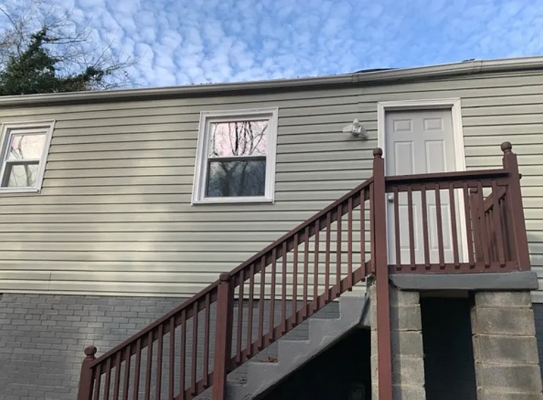 904 Stephens St — Photo 11