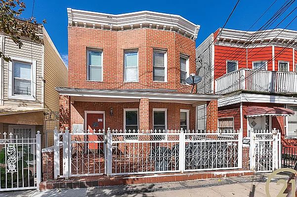 1st image of 607 Baker Ave