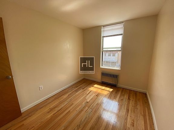 5th image of 630 61st St #D