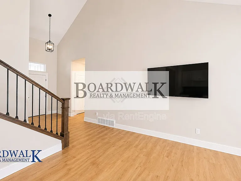 7778 N Center St #1 — Photo 6