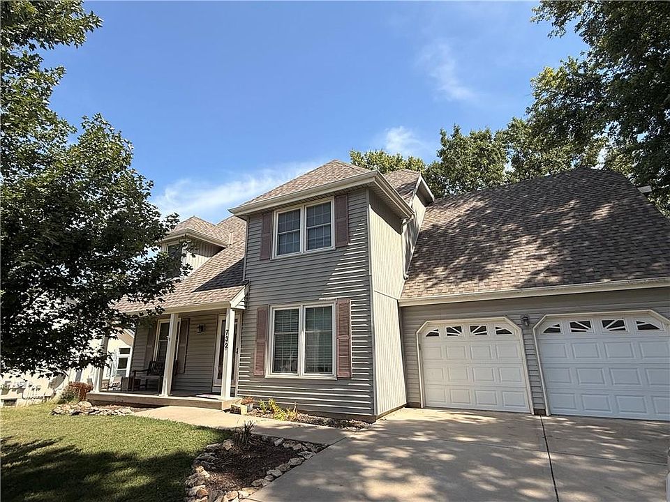 1st image of 732 N Persimmon Dr