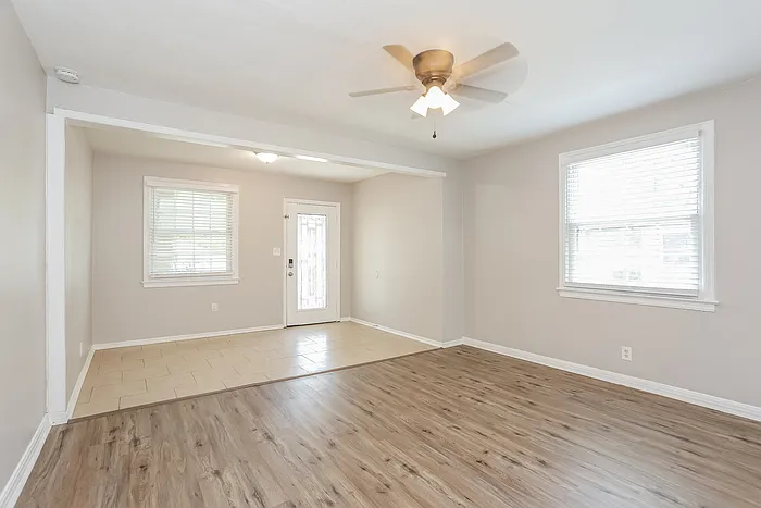 980 McTyre Ct — Photo 3