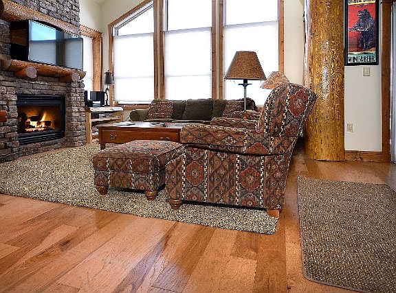 4th image of 9 Hunter Hill Road #209