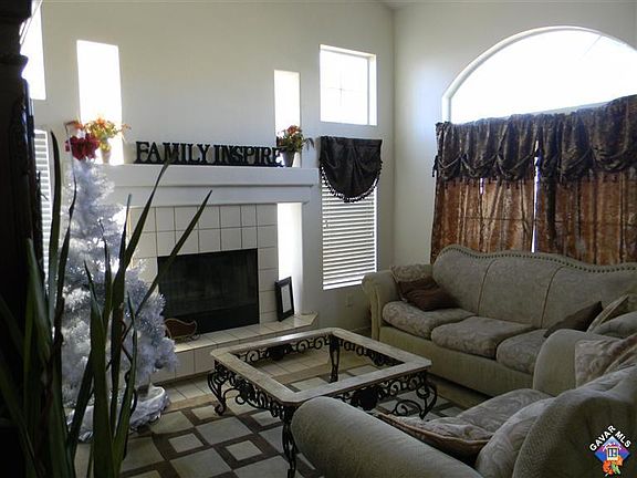 4th image of 5726 Malaga Ct