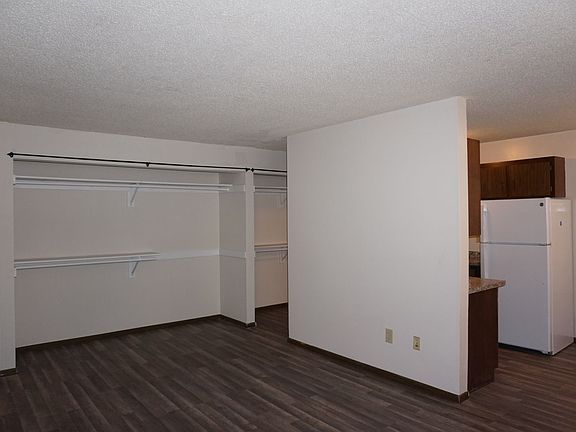 3rd image of 629 E 15th St APT 107