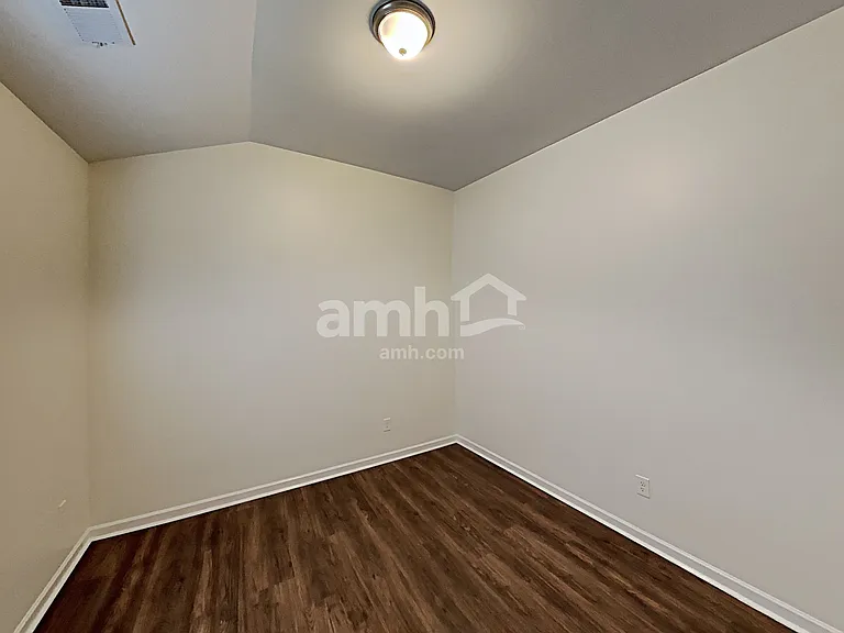 159 Biscayne Ter — Photo 14