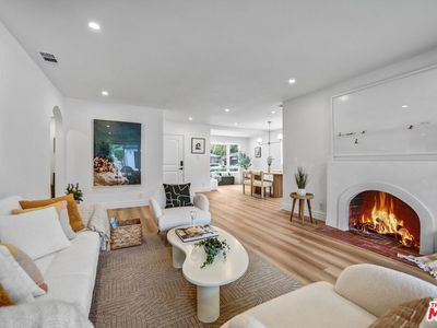 2385 Queensberry Rd, Pasadena, CA, 91104