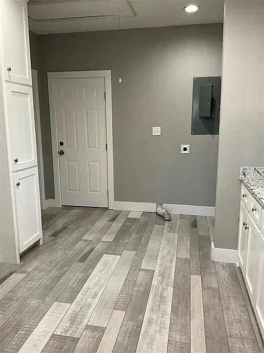 2 bed, 880 sqft, $1,500 — Photo 1