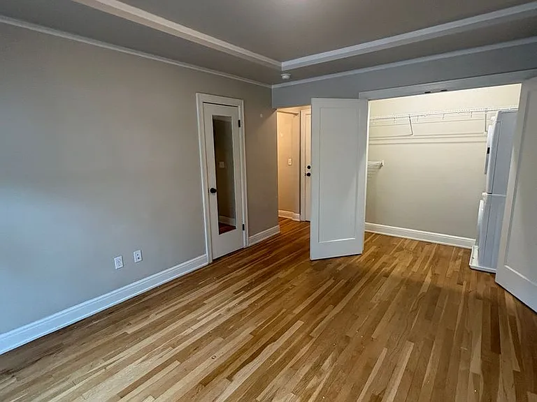Iconic Capitol Hill Living at The Prince of Wales — Photo 2
